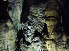 stalagmiten-und-stalagtiten